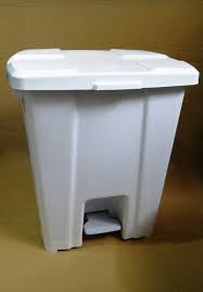 LIXEIRA QUADRADA C/PEDAL P30A